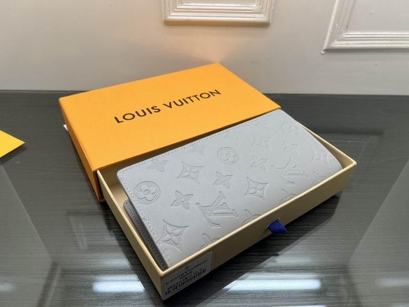 LV Wallets 158